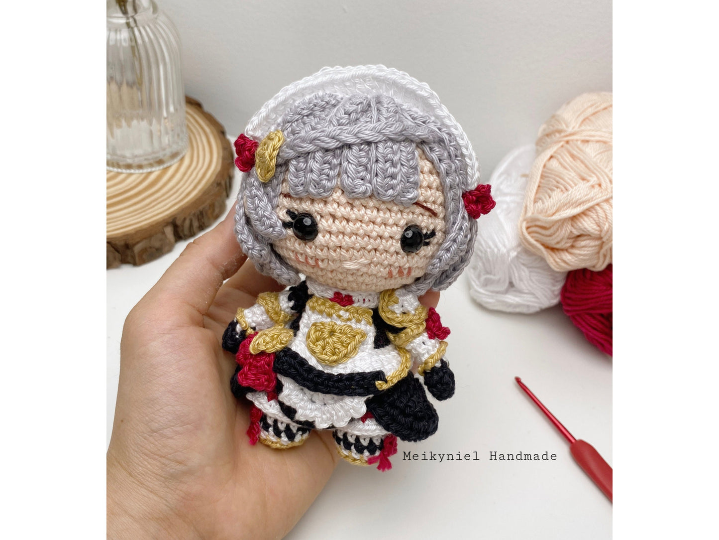 Crochet PDF Pattern : Chibi Amigurumi "Noelle"