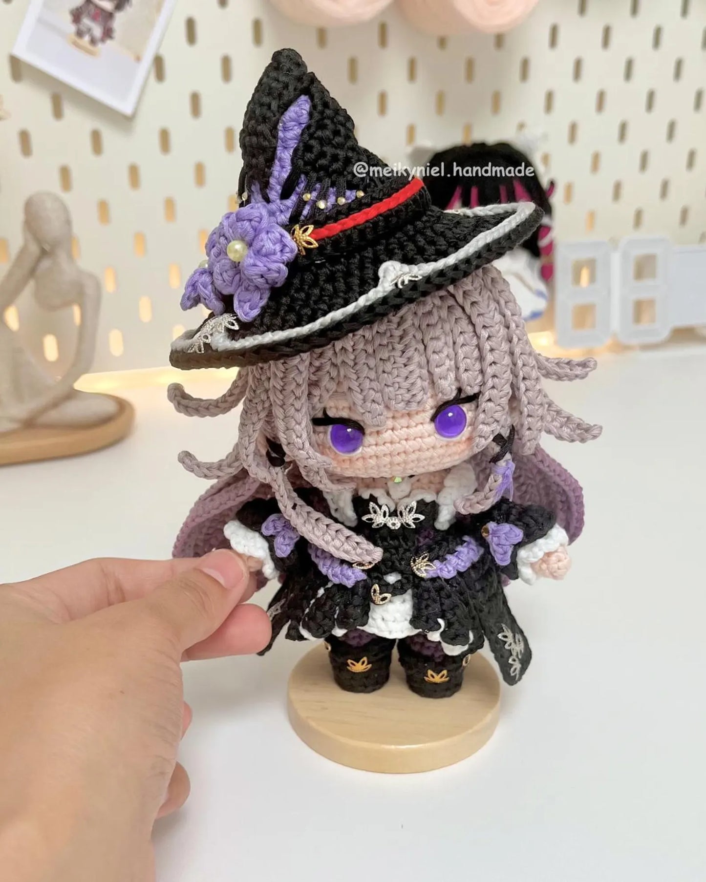 Crochet PDF Pattern: "THE HERTA" Chibi Amigurumi