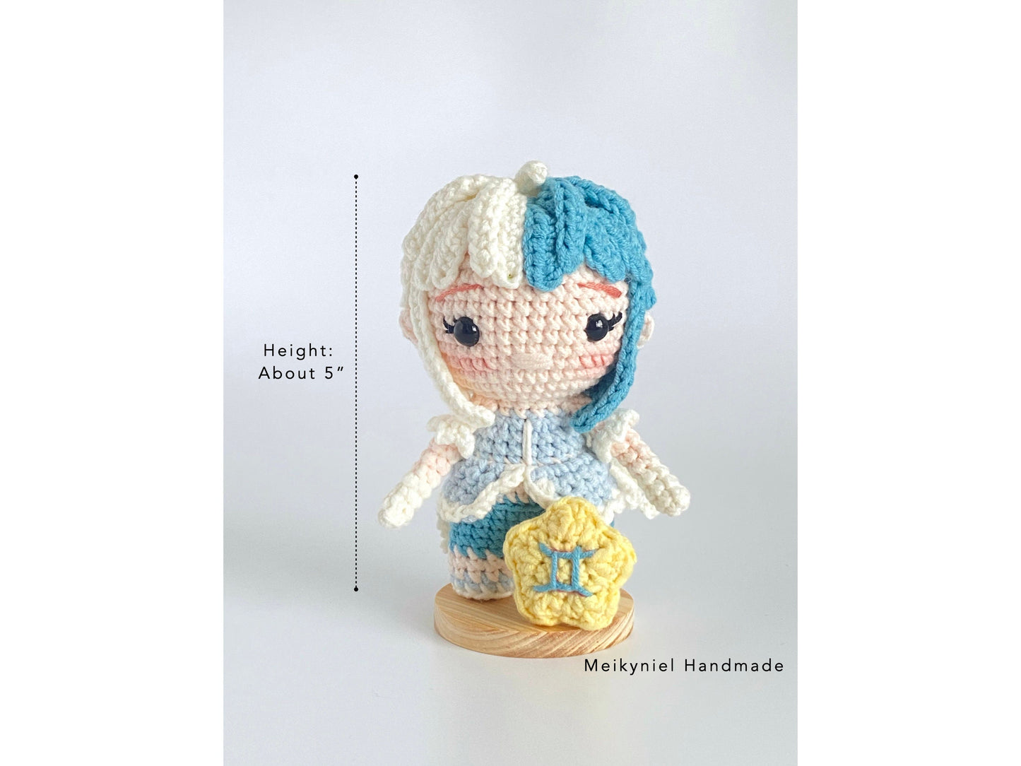 Crochet Doll Pattern : Chibi Star Sign "Gemini" Amigurumi Crochet Doll