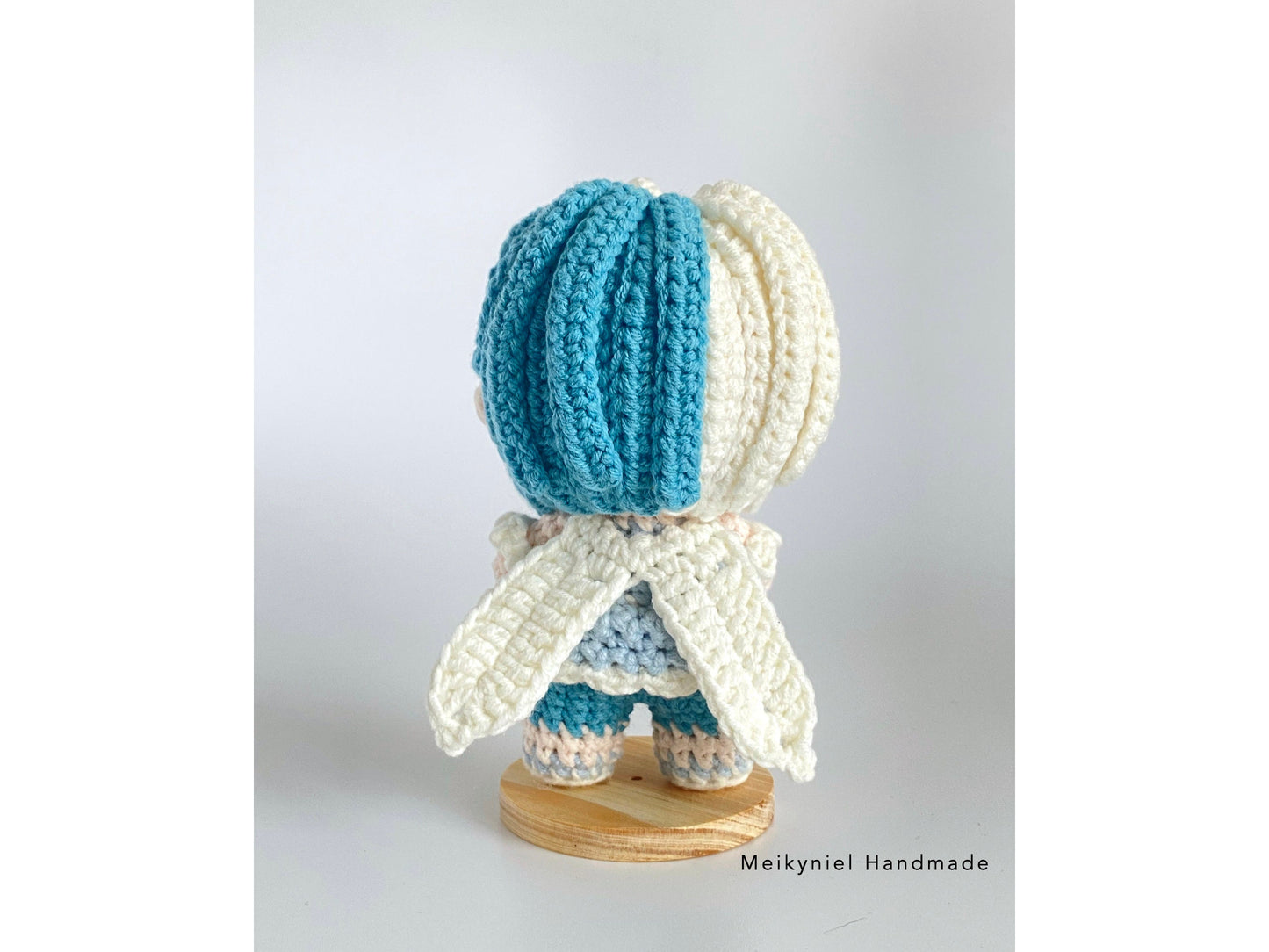 Crochet Doll Pattern : Chibi Star Sign "Gemini" Amigurumi Crochet Doll