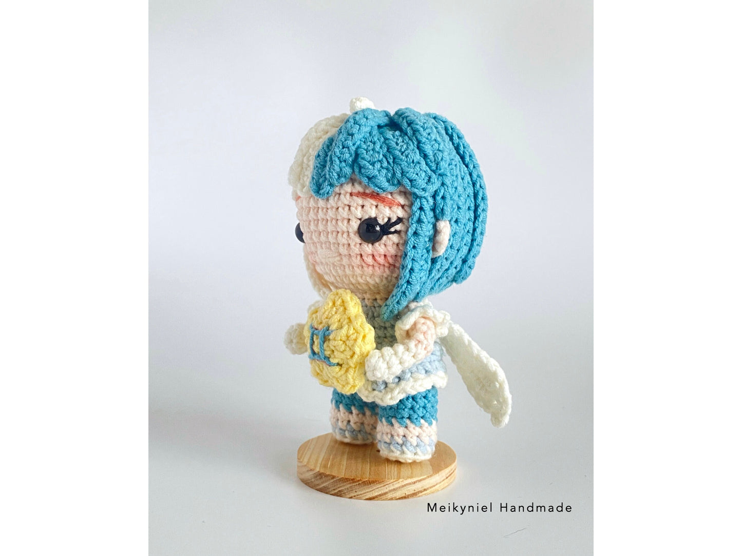 Crochet Doll Pattern : Chibi Star Sign "Gemini" Amigurumi Crochet Doll