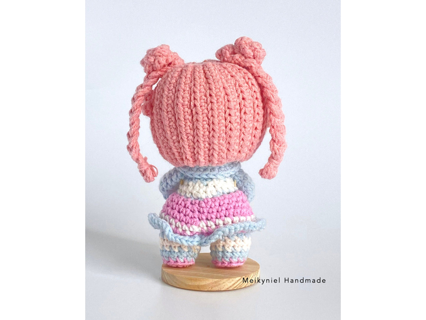 Crochet Doll Pattern : Chibi Star Sign "Libra" Amigurumi Crochet Doll