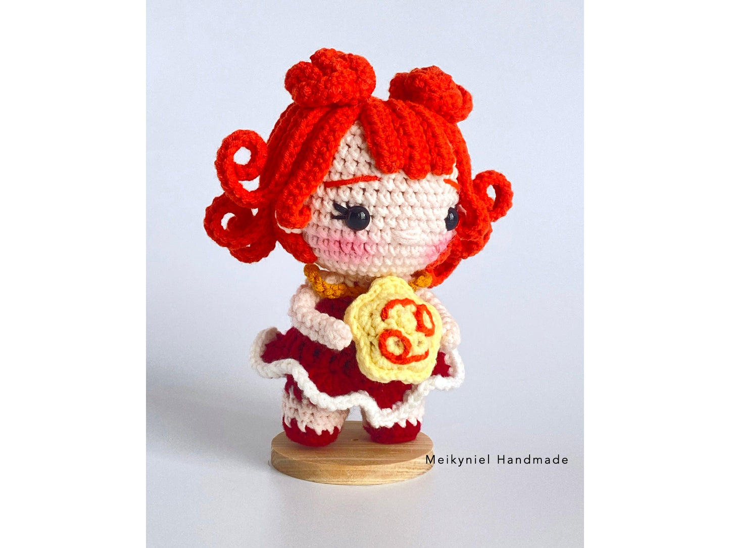 Crochet Doll Pattern : Chibi Star Sign "Cancer" Amigurumi Crochet Doll