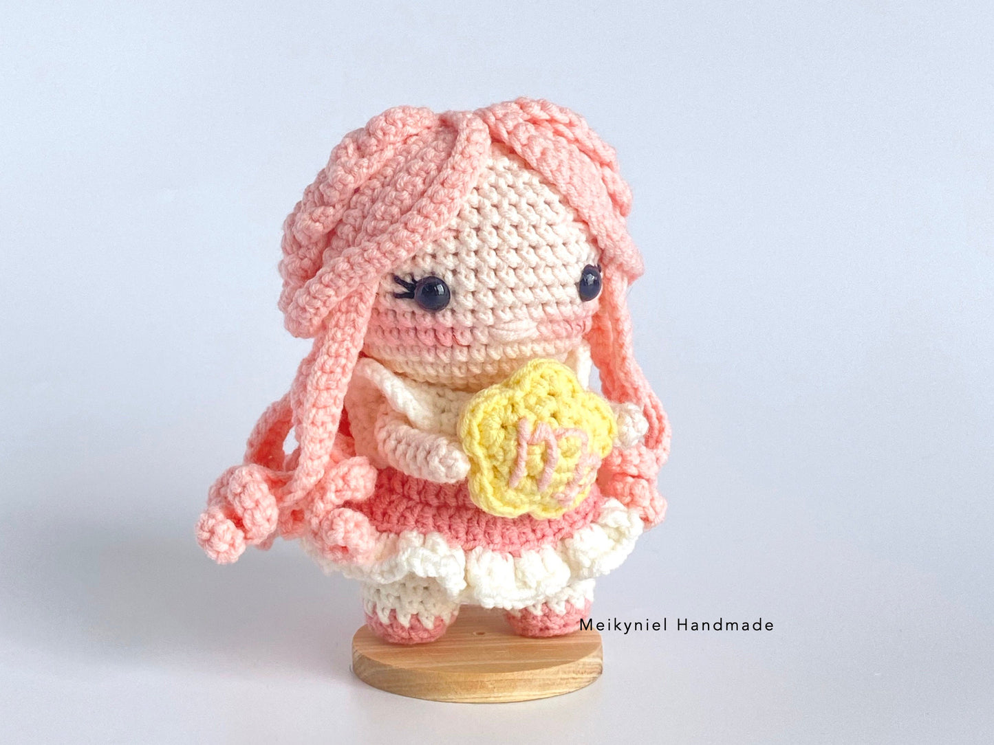 Crochet Doll Pattern : Chibi Star Sign "Virgo" Amigurumi Crochet Doll