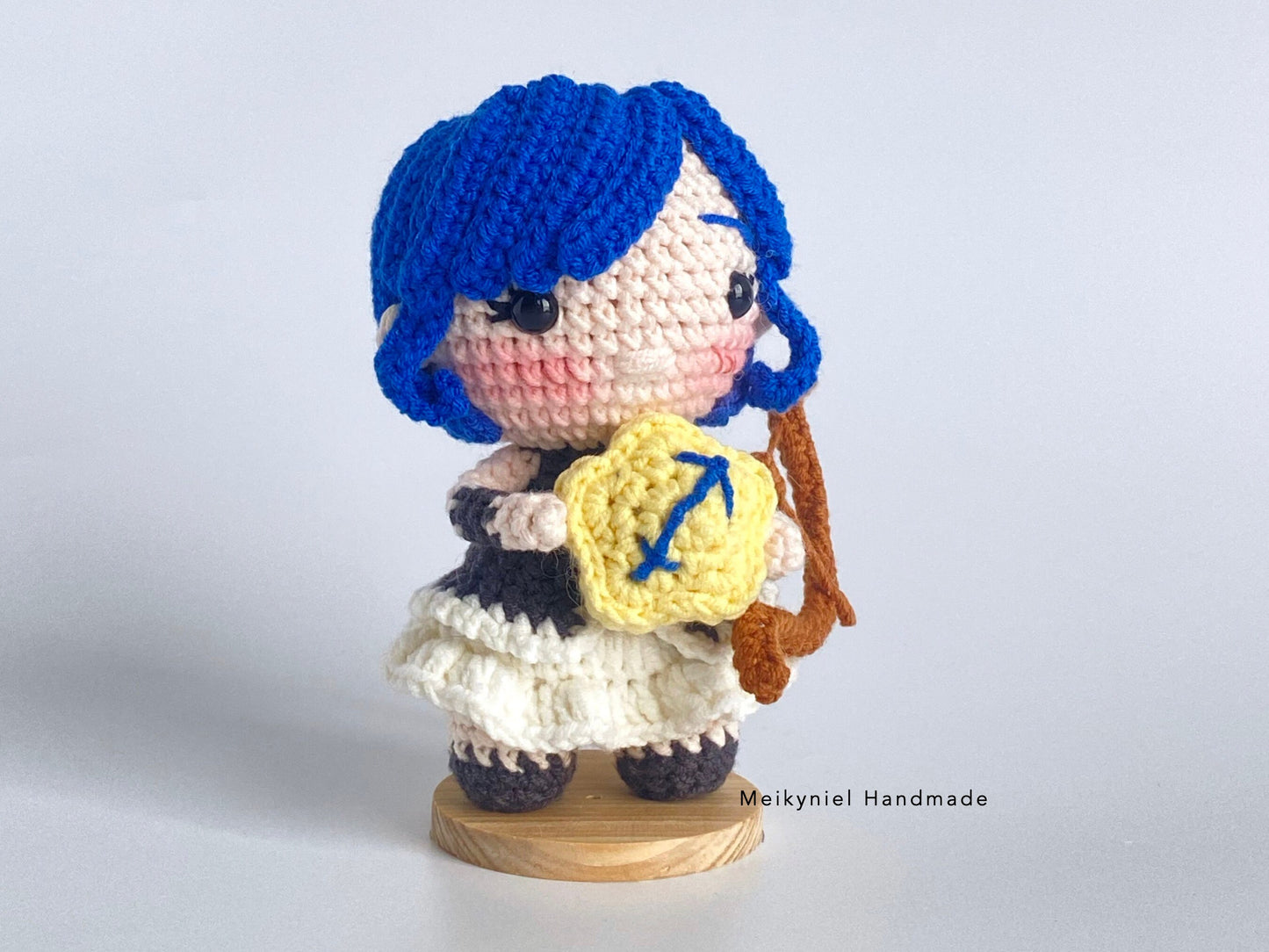 Crochet Doll Pattern : Chibi Star Sign "Sagittarius" Amigurumi Crochet Doll