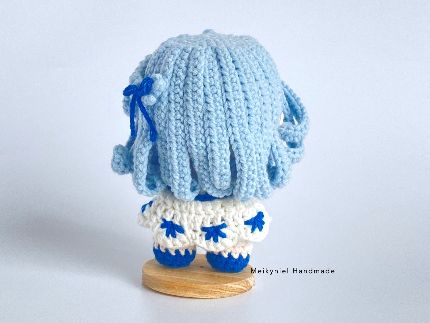Crochet Doll Pattern : Chibi Star Sign "Aquarius" Amigurumi Crochet Doll