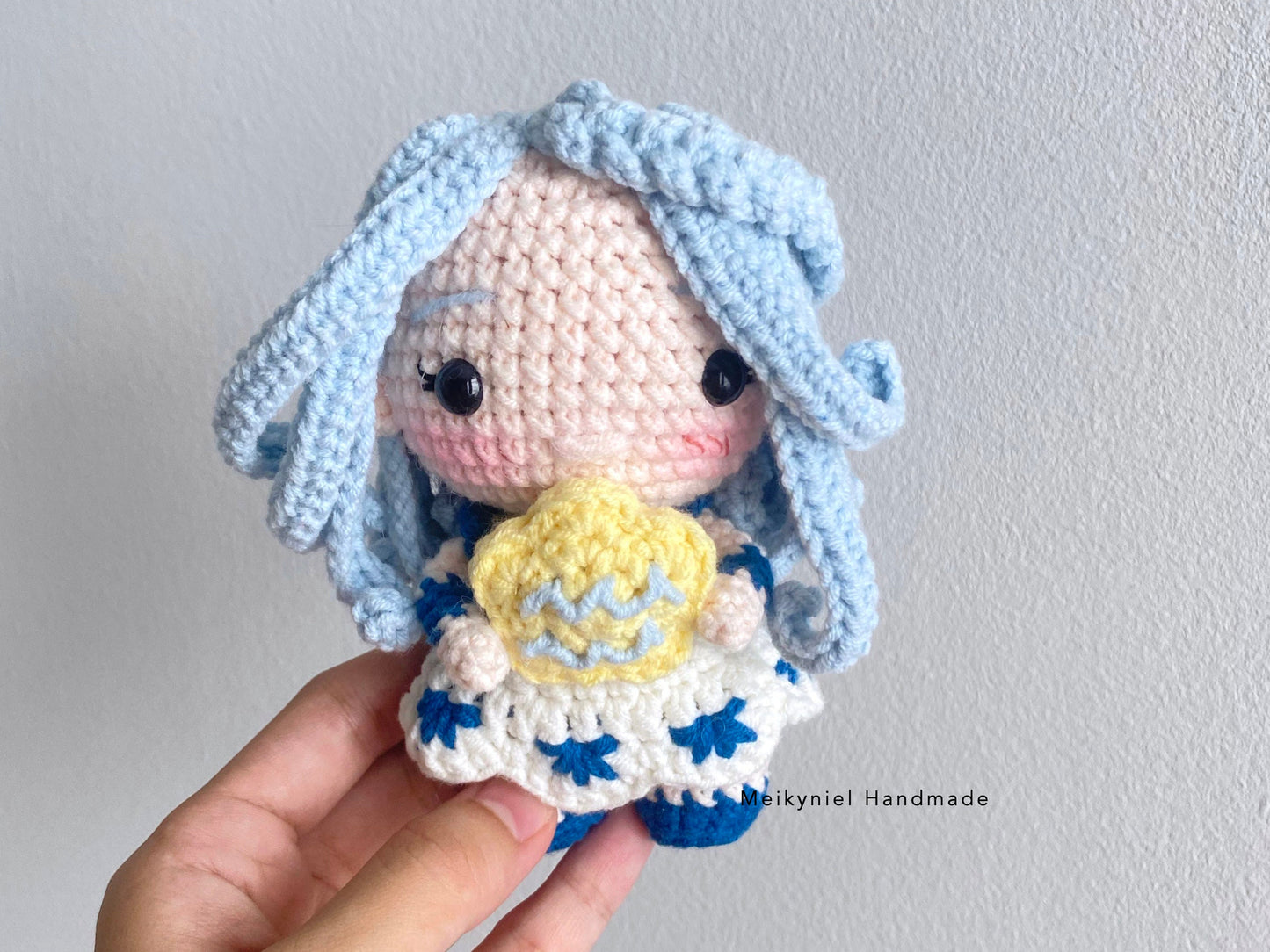 Crochet Doll Pattern : Chibi Star Sign "Aquarius" Amigurumi Crochet Doll