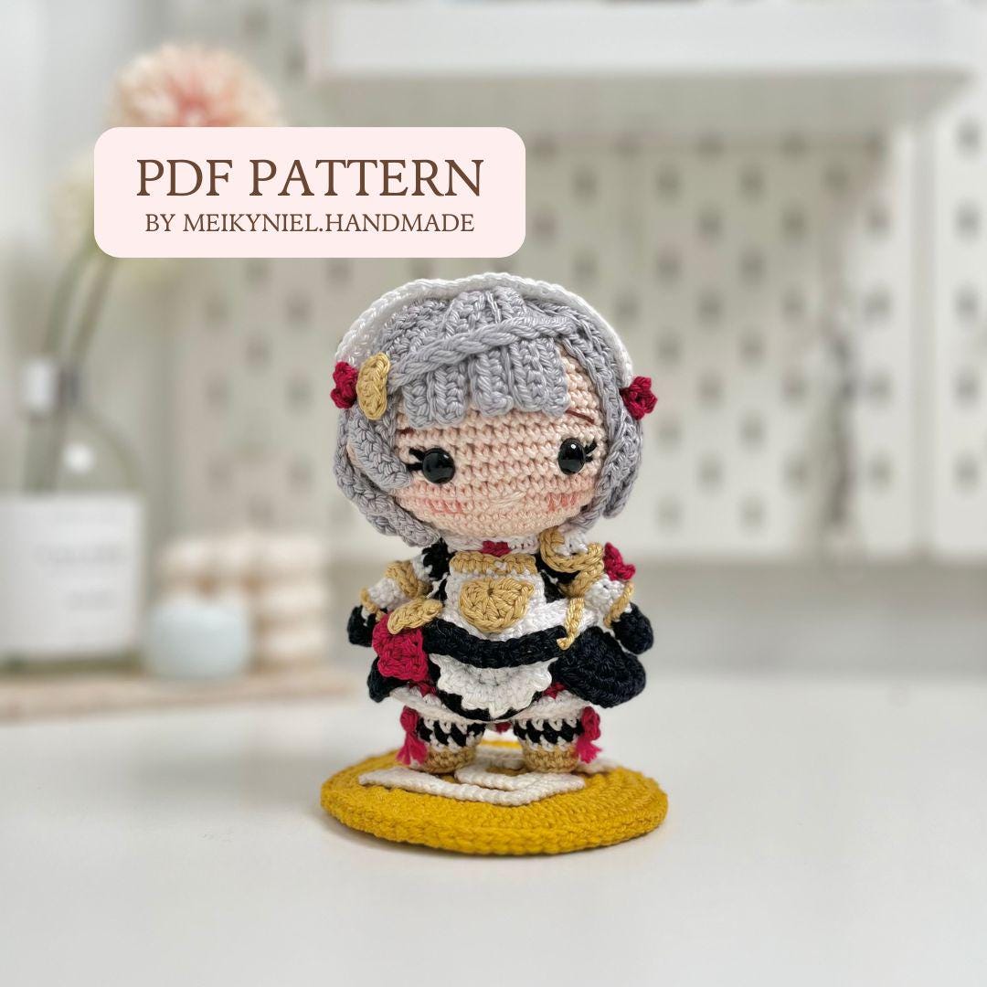 Crochet PDF Pattern : Chibi Amigurumi "Noelle"